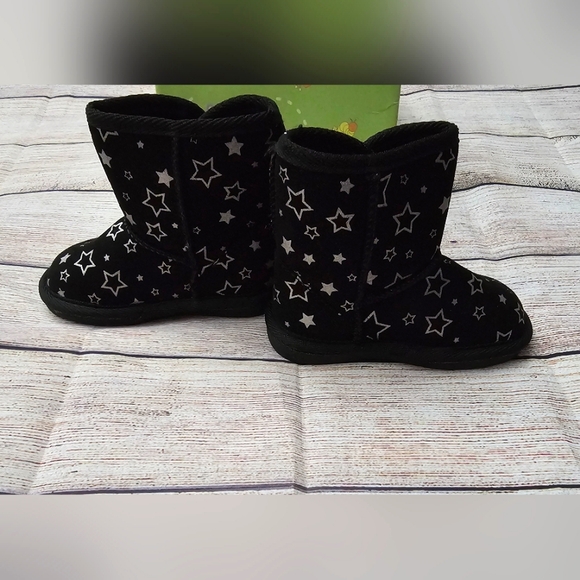 Teeny Toes Infant Girl's Boots - Picture 3 of 4